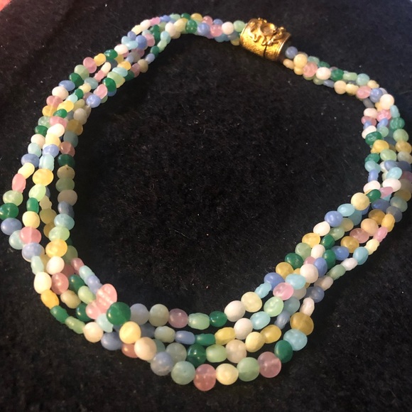 Vintage Beaded Layered Necklace - Picture 3 of 17